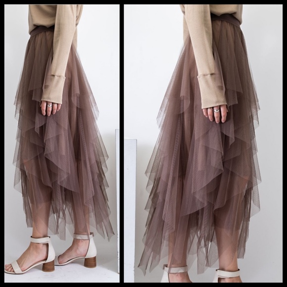 EASEL "Fairy Tale" Tiered Mesh Overlay Waterfall Lined Midi Maxi Balleri… - Picture 6 of 16